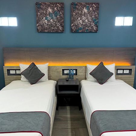 Illusion Xpress I Attraction Hotel Deluxe 普拉亚卡门 外观 照片