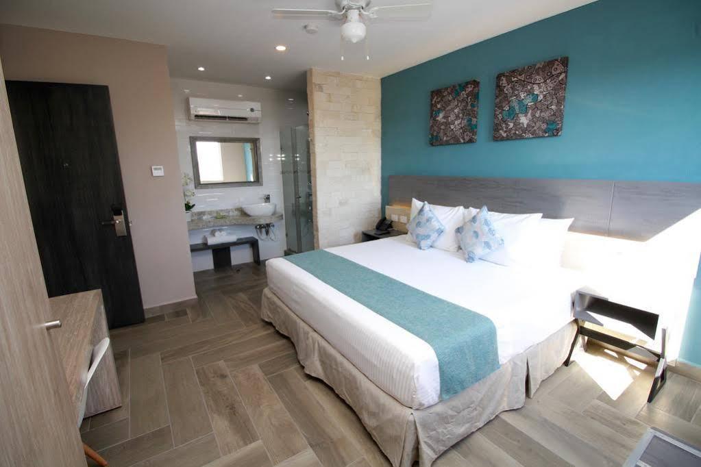 Illusion Xpress I Attraction Hotel Deluxe 普拉亚卡门 外观 照片
