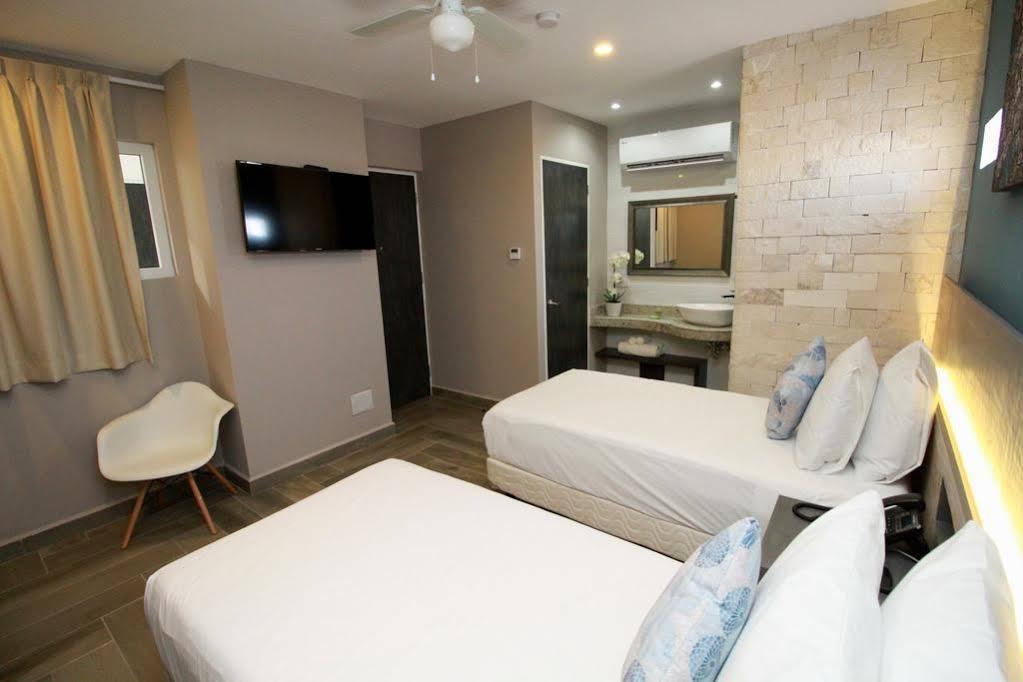 Illusion Xpress I Attraction Hotel Deluxe 普拉亚卡门 外观 照片