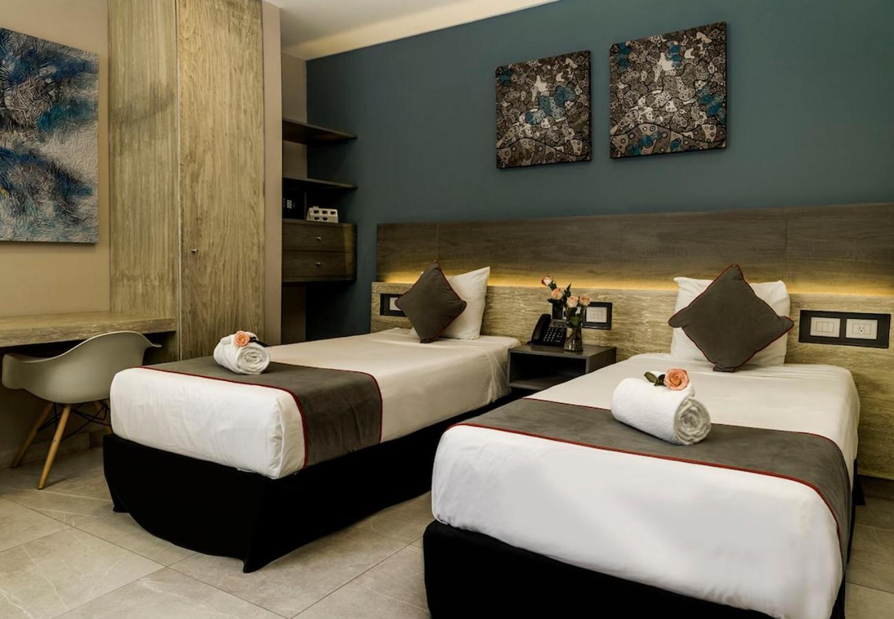 Illusion Xpress I Attraction Hotel Deluxe 普拉亚卡门 外观 照片